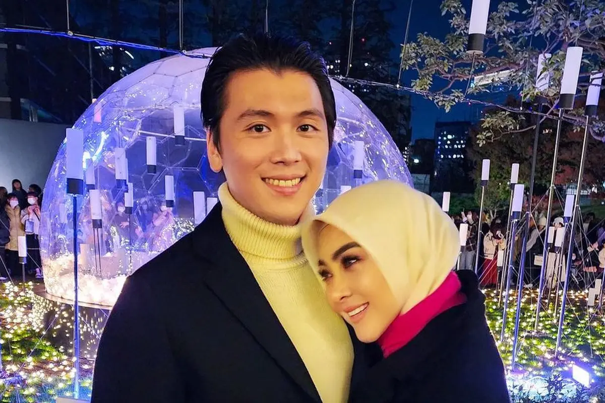 Syahrini dikabarkan bercerai dengan Reino Barack