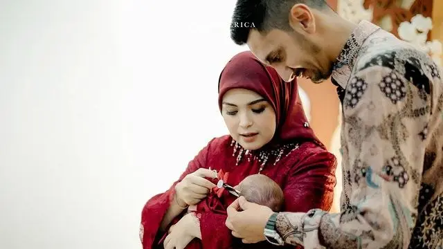 6 Momen Aqiqah Baby Omar Anak Kedua Vebby Palwinta dan Razi Bawazier, Penuh Bahagia