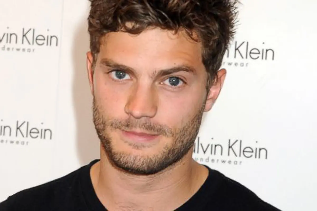 Jamie Dornan Bantah Pamer Alat Vital di Fifty Shades of Grey