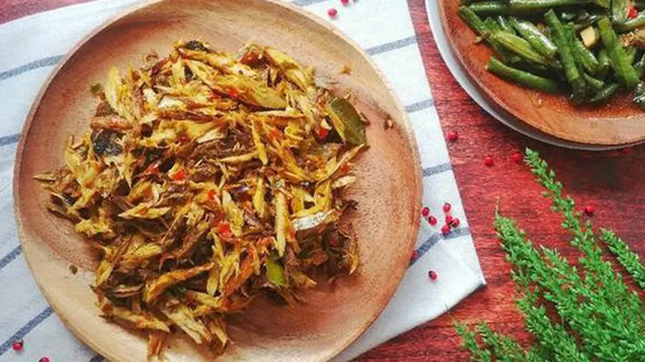 Sambal tongkol suwir./Copyright Amanda Chastity