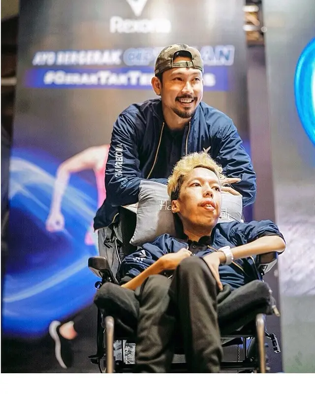 Siap Menikah Tahun Depan, Ini 6 Potret Terbaru Denny Sumargo