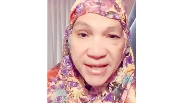 6 Potret Terbaru Dorce Gamalama, Sekarang Jualan Bunga