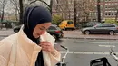 <p>Meeski kedua anaknya tidak ikut serta, Paula Verhoeven masih bisa menunjukkan senumannya di kamera. (Foto: Instagram/ paula_verhoeven)</p>