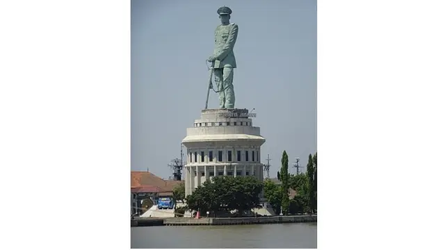Monumen Jalesveva Jayamahe