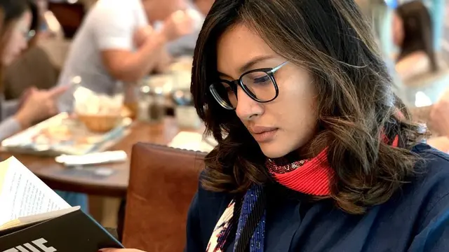 Pesona Raihaanun yang sabet predikat aktris terbaik di AIFFA 2019