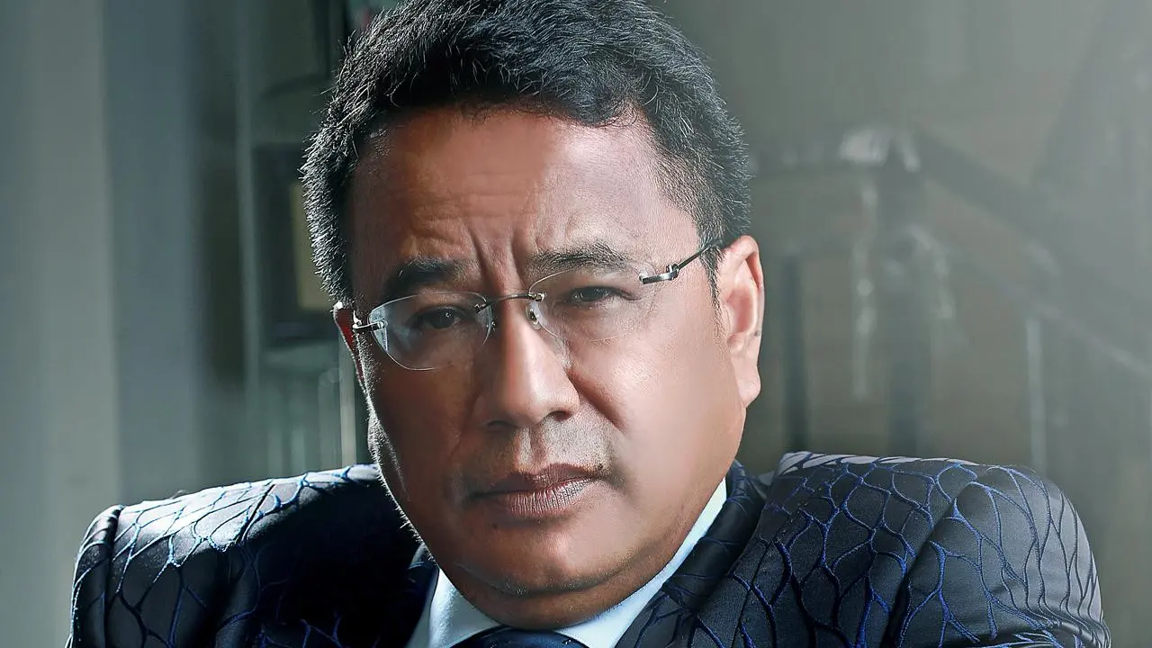 [Bintang] Ini Alasan Hotman Paris Hutapea Dukung Sopir Ojek Online yang Ditabrak Model
