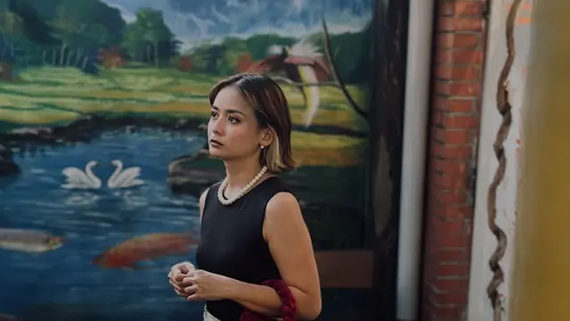 joanna alexandra tetap awet muda dan stylish. (credit:instagram.com/joannaalexandra)