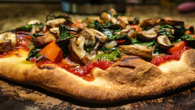 [Bintang] 10 Potret Pizza Vegetarian yang Lezat dan Menggiurkan