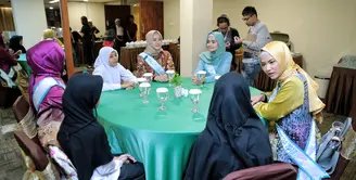 Masa karantina 20 finalis Puteri Muslimah Indonesia telah dimulai sejak sepekan lalu. Berbagai rangkaian agenda diikuti para finalis sebagai pembekalan menuju ke malam final pada 8 Mei 2017 nanti. (Adrian Putra/Bintang.com)