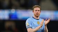 Kevin De Bruyne jadi pencetak gol tunggal yang membawa Manchester City menang 1-0 saat menjamu Wolverhampton Wanderers dalam pertandingan pekan ke-35 Liga Inggris 2024/2025 di Stadion Etihad, Sabtu (3/5/2025) dini hari WIB. (Darren Staples / AFP)