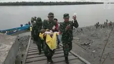 Satgas kesehatan dan gizi buruk mengevakuasi 2 anak balita yang mengalami campak dan gizi buruk.