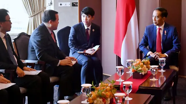 Jokowi Temui 4 Bos Perusahaan di Korea Selatan