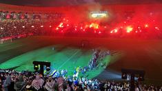 Megabintang asal Portugal, Cristiano Ronaldo, mendapat sambutan meriah saat diperkenalkan klub barunya, Al Nassr. (AFP/Haitham El-Tabei)