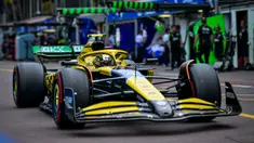 McLaren mengusung livery spesial pada ajang Formula 1 GP Monaco 2024. Mereka mengecat mobil mereka dengan perpaduan kuning, hijau, dan biru untuk mengenang tiga dekade meninggalnya Ayrton Senna. (AFP/Andrej Isakovic)