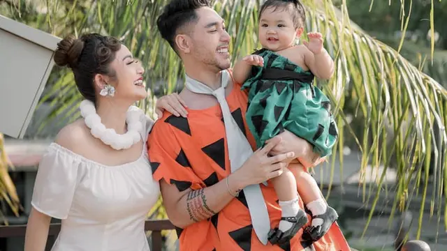 Potret Siti Badriah yang turun berat badan 10 kg pasca setahun melahirkan. (Sumber: Instagram/sitibadriahh)