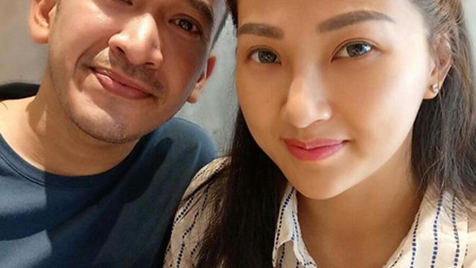 Sarwendah Ulang Tahun, Ruben Onsu Beri Kejutan - Celeb 