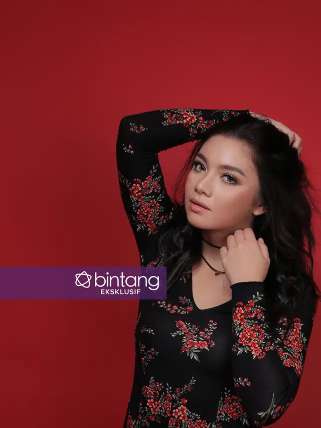 [Bintang] Angela Gilsha
