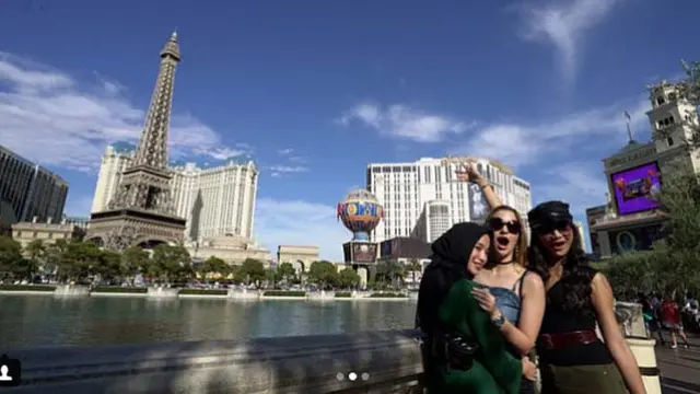 [Bintang] Chacha Frederica Liburan Bareng Girl Squad