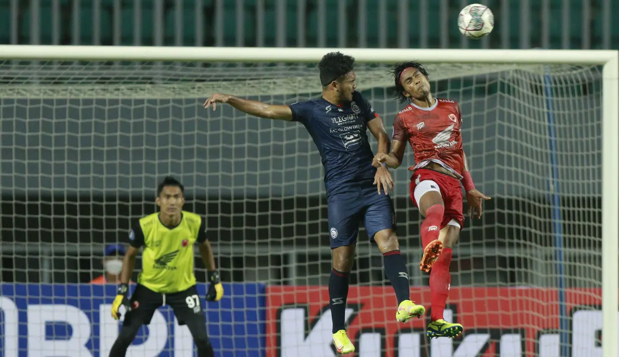 Hingga pertandingan berakhir, tidak ada satu pun gol tercipta pada babak kedua. PSM dan Arema FC pun harus puas berbagi poin dalam laga perdana mereka di BRI Liga 1 2021/2022. (Foto: Bola.com/M Iqbal Ichsan)