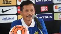 Hadapi Arema, Tugas Berat Menanti Pelatih Persib Bandung