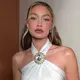 Tren riasan bibir selalu mengalami perubahan, dan salah satu yang kini sedang naik daun adalah tren blurred lips ala Gigi Hadid. [@patrickta].
