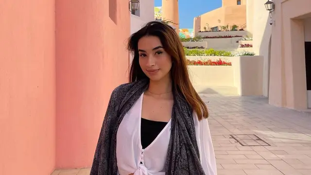 Potret Nadia Raisya di Qatar