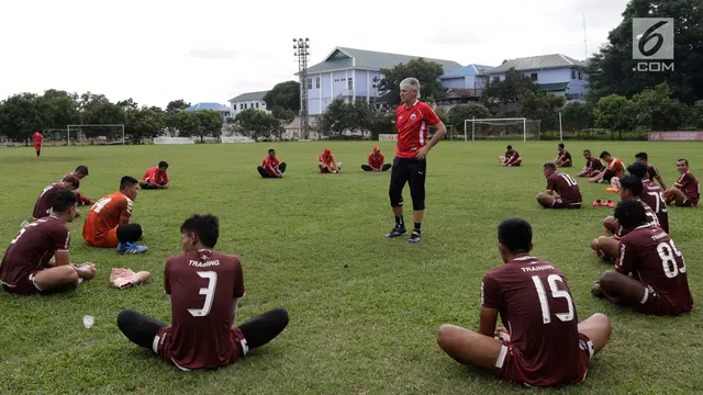 Latihan Perdana Ivan Kolev Bersama Persija Jakarta