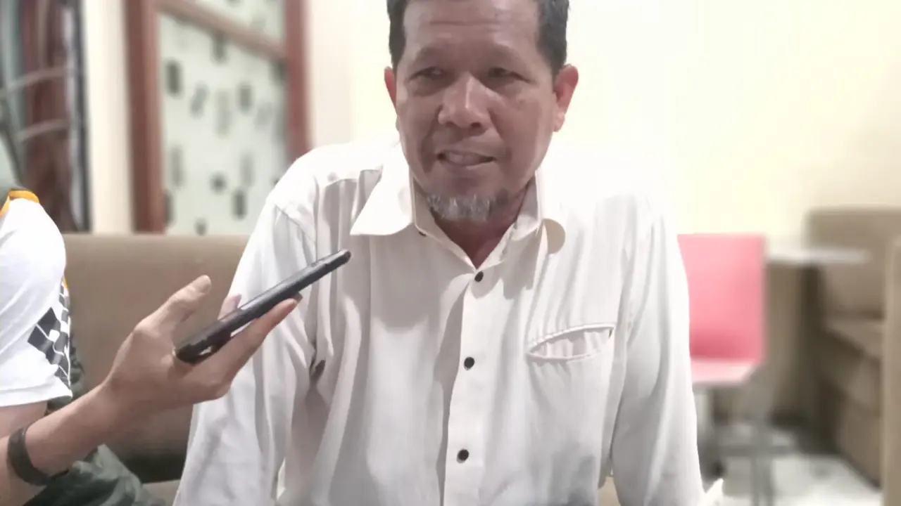 Kuasa hukum Erni Ernawati, Om Betel (Liputan6.com/Eka Hakim)