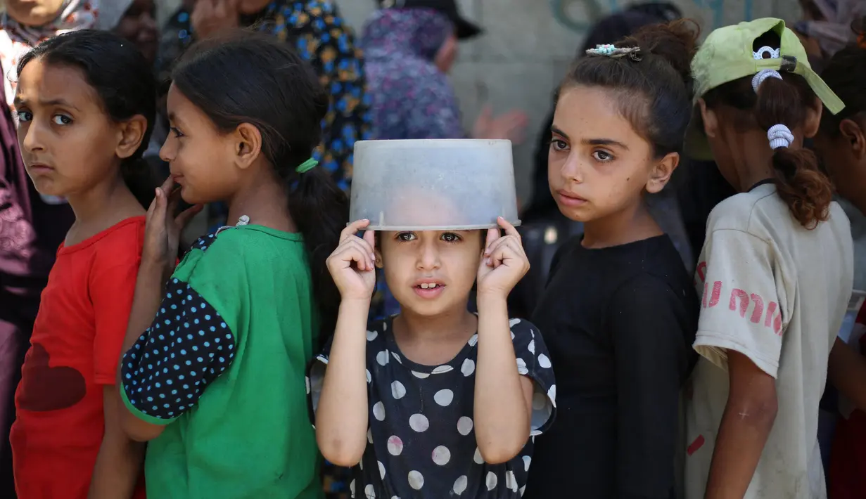 Kondisi ini terjadi setelah Israel memperketat blokade dan terus menghalangi masuknya bantuan kemanusiaan ke wilayah tersebut. (Eyad BABA/AFP)