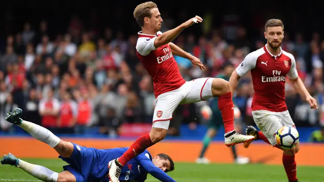 Momen Menarik Premier League, Arsenal, Nacho Monreal