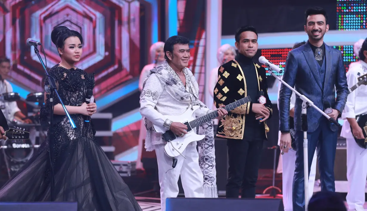 Ajang pencarian bakat Dangdut Academy Asia 3 (D'Academy Asia 3) Indosiar yang berlangsung Rabu (27/12/2017) berhasil menentukan juaranya. Fildan Baubau berhasil menyabet sebagai juara dangdut lintas negara tersebut. (Adrian Putra/Bintang.com)