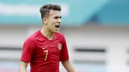 Egy Maulana - Gelandang Lechia Gdansk ini beberapa kali membahayakan pertahanan Thailand. Egy menjadi inisiator gol kedua Indonesia yang dicetak Evan Dimas berkat tusukan dan tembakan keras langsung ke arah gawang. (Bola.com/M Iqbal Ichsan)