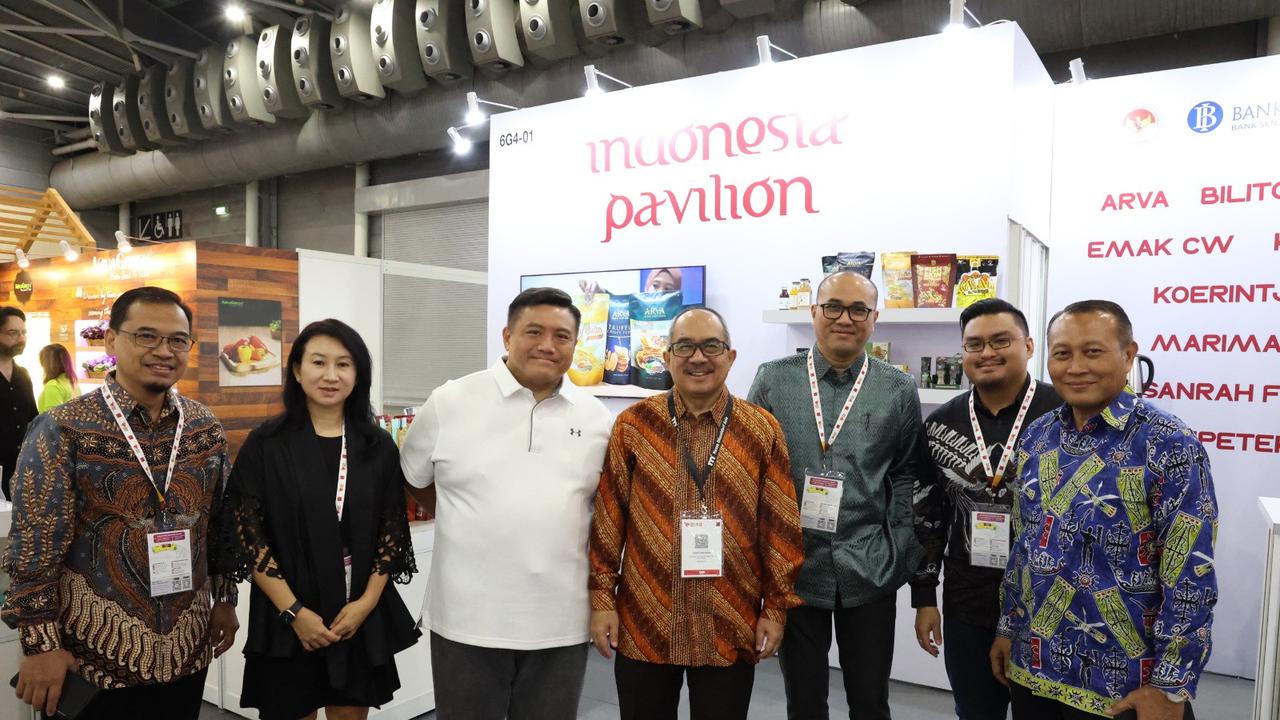 Kantor Atase Perdagangan Indonesia di Singapura mengikuti pameran berskala internasional.