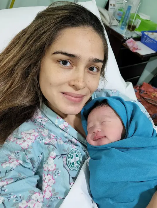 <p>(Instagram/abishalom234sc)</p>