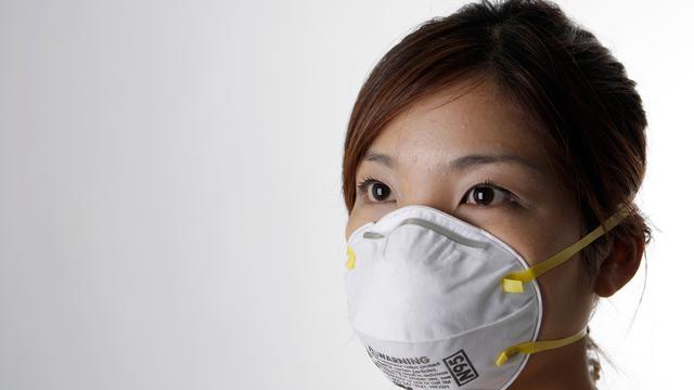 Masker N95 Paling Efektif Tangkal Asap Kebakaran Hutan