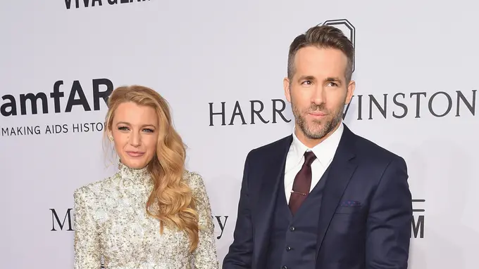[Bintang] Ryan Reynolds dan Blake Lively