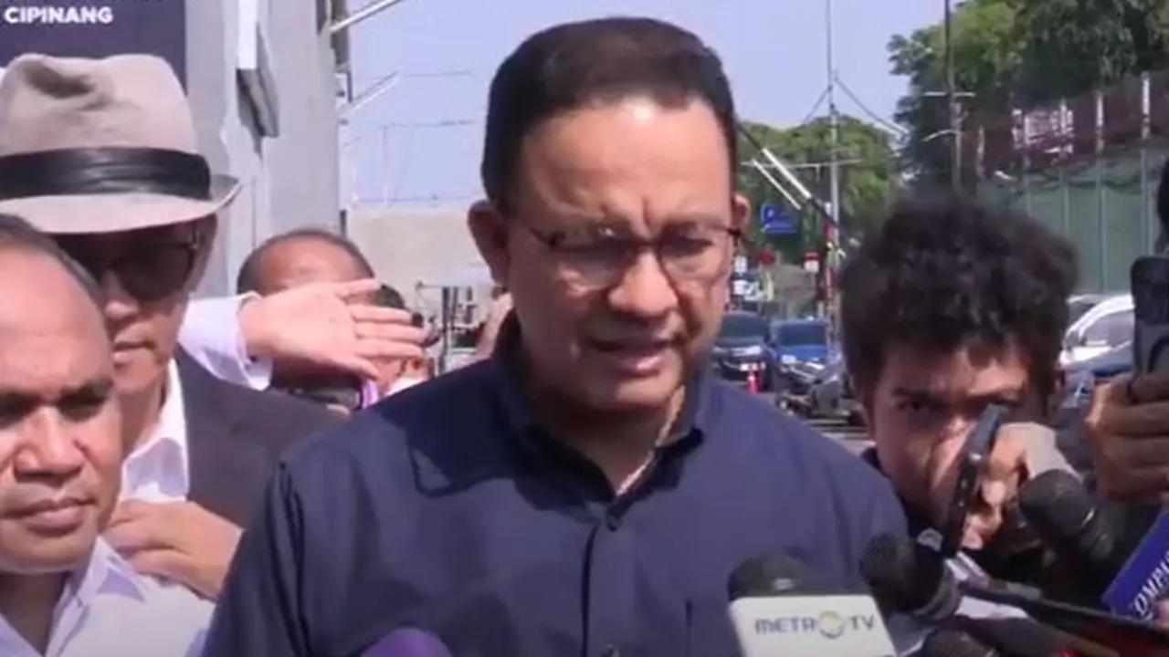 Mantan Gubernur DKI Jakarta, Anies Baswedan, mengunjungi Rutan Klas I Cipinang, Jumat (1/8/2025) pagi.