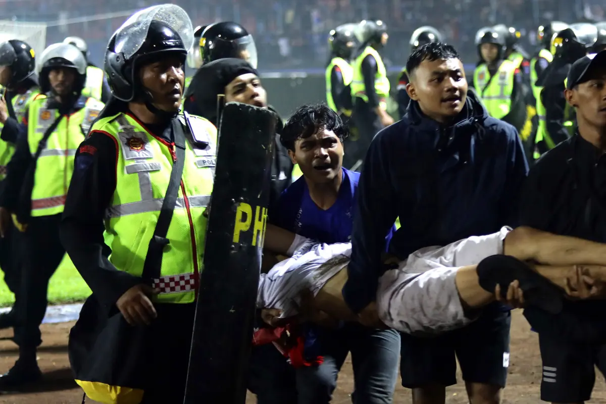 Potret Tragedi Kerusuhan Stadion Kanjuruhan Malang yang Tewaskan 127 Orang