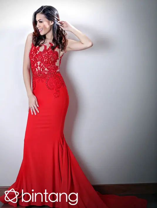 Kedekatan yang dimiliki tak hanya terjalin antara Viviane dan Sammy berdua saja, diakui mantan istri Okan Kornelius ini jika ia juga sudah dekat dengan keluarga sang kekasih, baik itu keluarga inti maupun keluarga yang lain. (Fathan Rangkuti/Bintang.com)