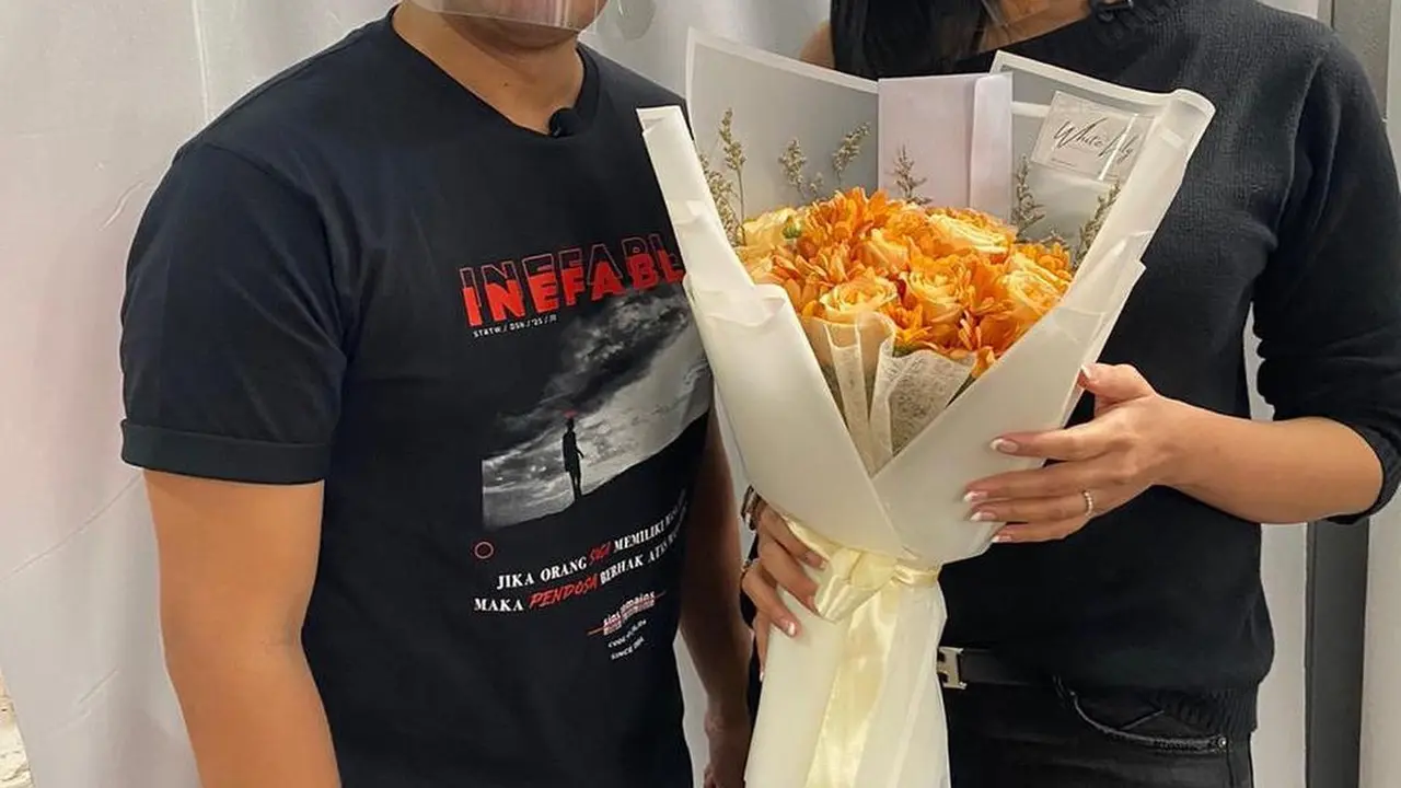 Dikabarkan Dekat, Ini 6 Momen Kebersamaan Vicky Prasetyo dan Kalina Oktarani