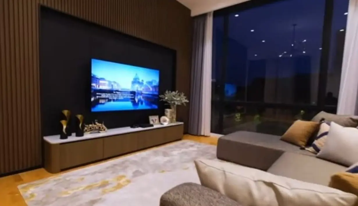 Rumah baru Titi Kamal dan Christian Sugiono (Youtube/Titi dan Tian)