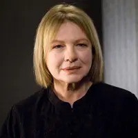 Nasib tragis tengah dialami Dianne Wiest, peraih dua Oscar. Ia terancam terusir dari apartemennya.