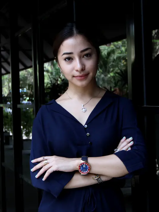 Jika sebagian perempuan memilih teman sebagai tempat curhat, lain halnya dengan Nikita Willy. (Wimbarsana Kewas/Bintang.com)