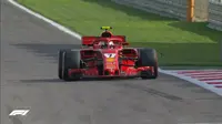 Pebalap Ferrari, Kimi Raikkonen, mengukir waktu tercepat pada latihan bebas ketiga F1 GP Bahrain di Sirkuit Sakhir, Sabtu (7/4/2017). (Twitter/F1)
