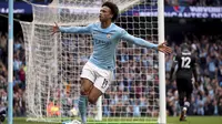 Pemain Manchester City, Leroy Sane mencetak satu gol saat timnya melawan Crystal Palace pada lanjutan Premier League di Etihad Stadium, Manchester, (23/9/2017). City menang telak 5-1. (Nick Potts/PA  via AP)