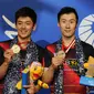 Ganda putra Korsel, Lee Yong Dae/Yoo Yeon Seong usai menumbangkan Chai Biao/Hong Wei (Tiongkok) di final BCA Indonesia Open 2016, Jakarta, Minggu (5/6/2016). Lee Yong Dae/Yoo Yeon Seong unggul 13-21, 21-13, 21-16. (Liputanj6.com/Helmi Fithriansyah)