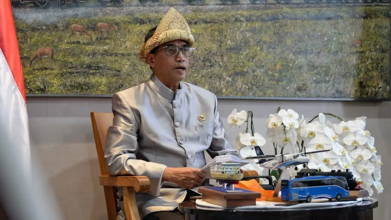 Menhub Budi Karya Sumadi menutup Posko Tingkat Nasional Angkutan Natal 2020 dan Tahun Baru 2021 yang digelar di kantor Kementerian Perhubungan, Jakarta. (Dok Kemenhub)