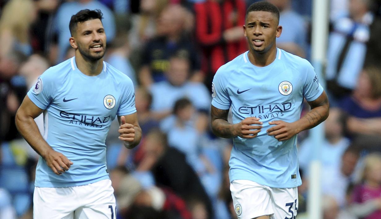 Pemain Manchester City, Sergio Aguero mencetak satu gol saat melawan Liverpool pada lanjutan Premier League di Etihad Stadium, Manchester, (9/9/2017). City menang 5-0. (AP/Rui Vieira)