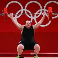 Atlet Selandia Baru Laurel Hubbard mencetak sejarah sebagai transgender pertama yang berkompetisi di Olimpiade. (Instagram/elespactador).