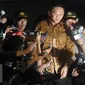 Gubernur DKI Jakarta, Basuki Tjahaja Purnama (Ahok) usai diperiksa KPK, Jakarta, Selasa (10/5). Ahok mengaku dicecar penyidik KPK sebagai saksi dalam kasus dugaan suap pembahasan dua Raperda Reklamasi Teluk Jakarta. (Liputan6.com/helmi Afandi)